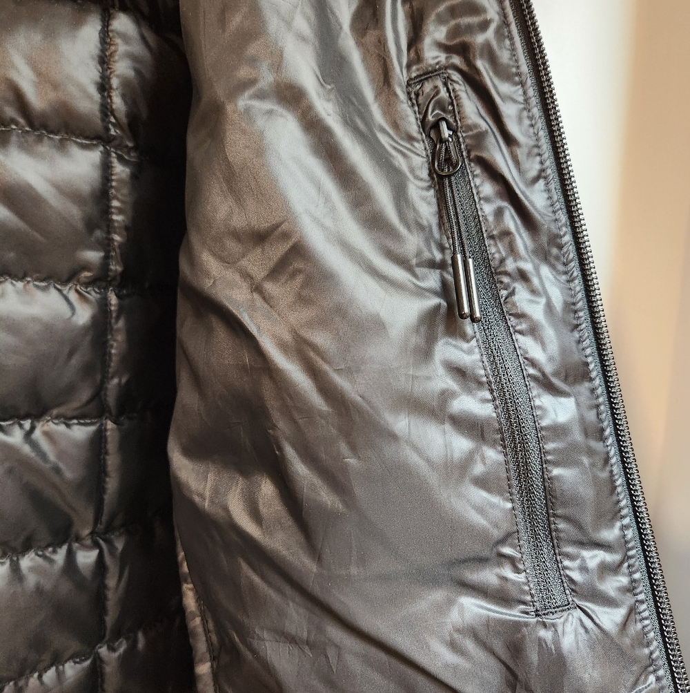 The North Face Black Quilted Jacket - Picture 5 of 8